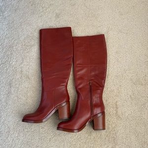 Gorgeous Aldo leather boots.
